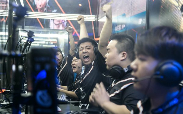 区的凝聚力 区的凝聚力