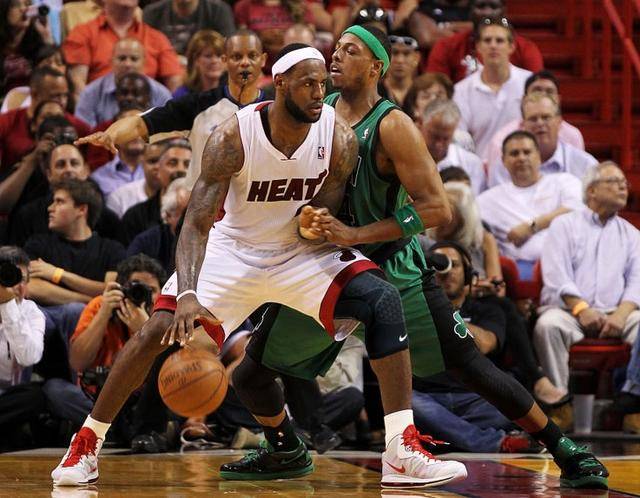 塞鲨鱼而言 塞鲨鱼而言